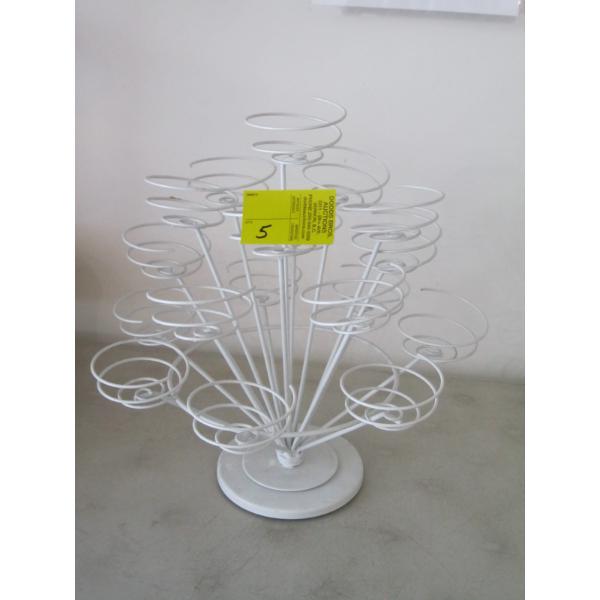 DECORATIVE CUPCAKE STAND