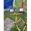 Image 2 : 2 FLOODLIGHTS ON TRIPODS - DOUBLE HEADED