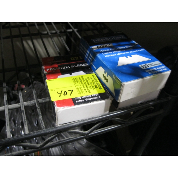 3 BOXES OF PREMIUM UTILITY BLADES