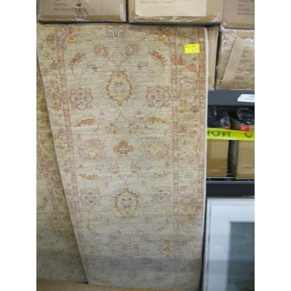 2'7"X6'5" CARPET RUNNER