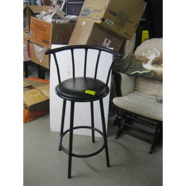 BLACK SWIVEL TOP STOOL