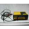 Image 1 : DEWALT 30 AMP BATTERY CHARGER 80AMP ENGINE START