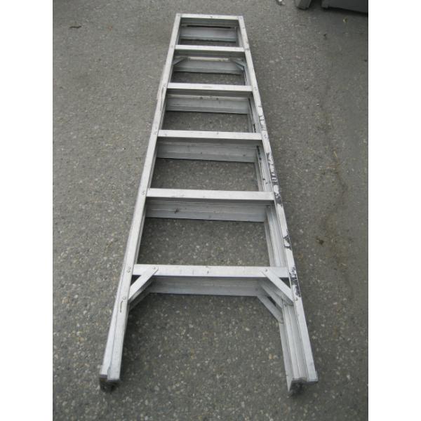 6' ALUMINUM STEP LADDER