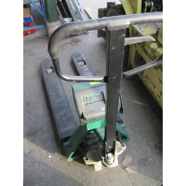 GREEN PALLET JACK