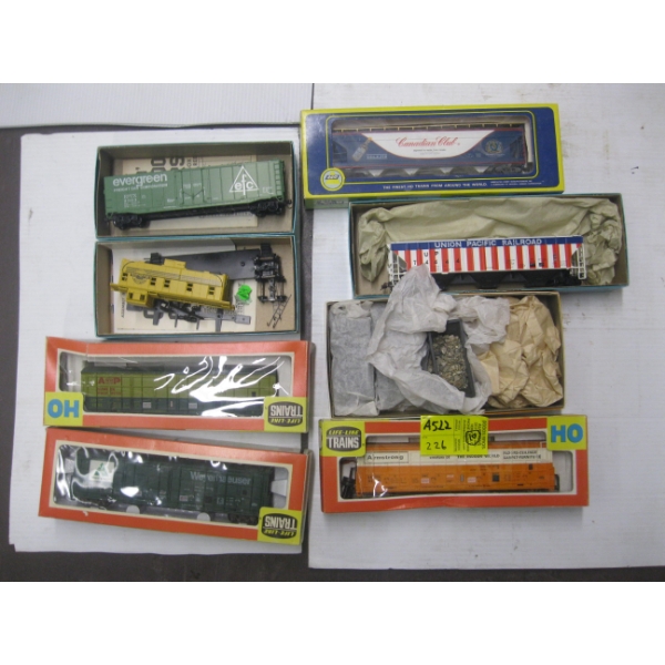 10 TRAIN CARS