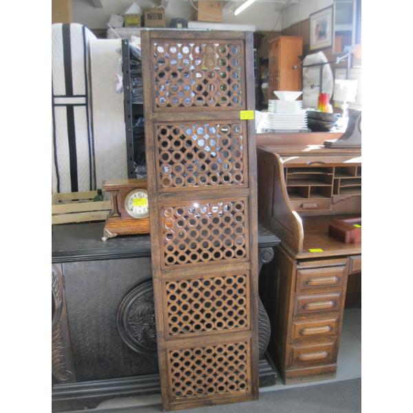 HANGING DIVIDER SCREEN