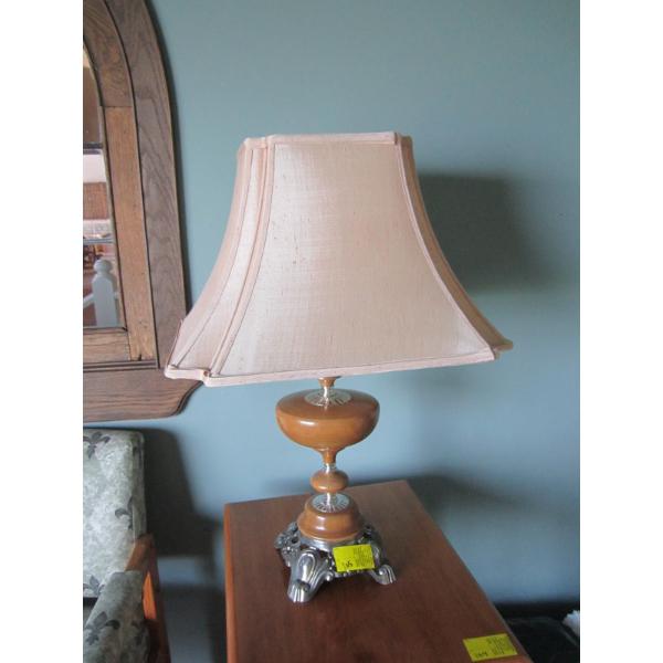 MAPLE & METAL LAMP