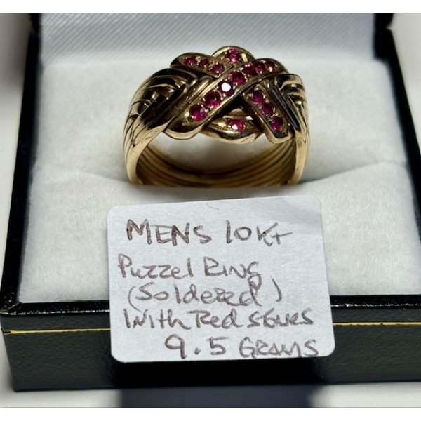 MENS 10KT PUZZLE RING (SOLDERED) W/RED STONES - 9.5G - SZ 9