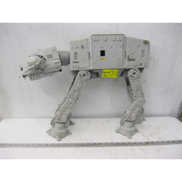 STAR WARS AT-AT FIGURINE