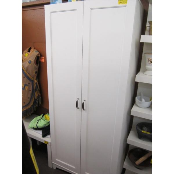 WHITE 2 DOOR CABINET