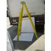 Image 2 : 6' ALUMINUM FIBERGLASS STEPLADDER