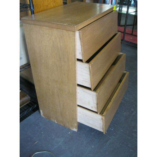 4 DRAWER CHEST OF DRAWERS