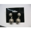 Image 7 : 5 PAIRS OF COSTUME JEWELLERY EARRINGS