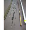 Image 3 : 3 FISHING RODS IN HOLDER