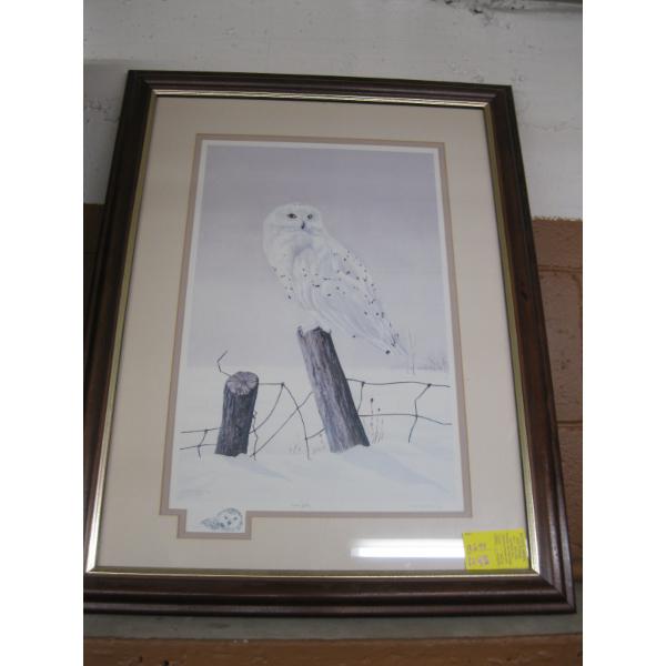 FRAMED NUMBERED PRINT OF SNOWY OWL, SIGNED