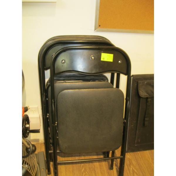 SET OF 4 BLACK FOLDING CHAIRS
