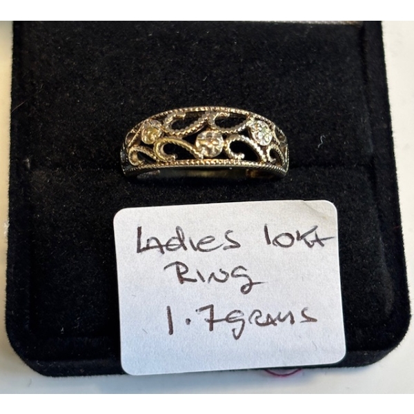 LADIES 10KT RING, SZ 5 1/4