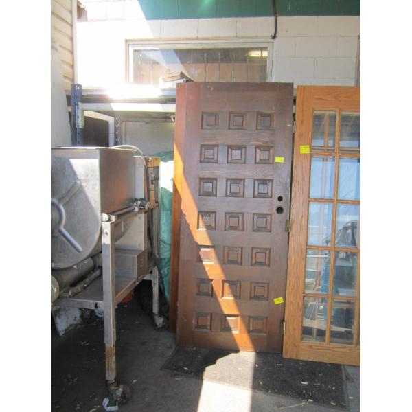 2 WOODEN DOORS