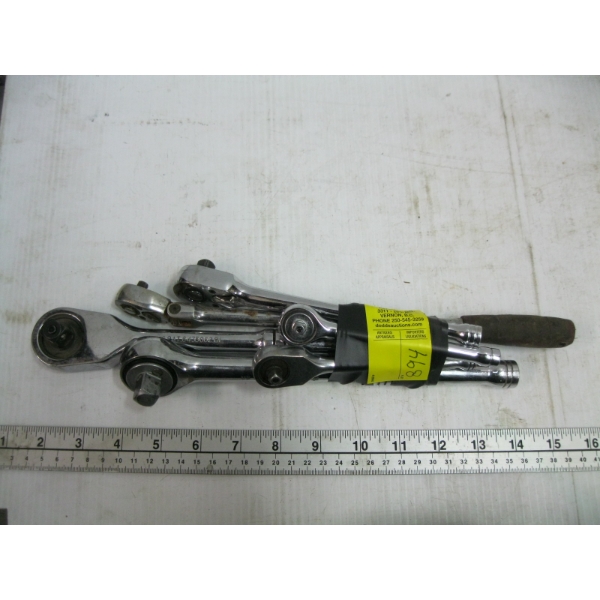 BUNDLE OF RATCHET WRENCHES