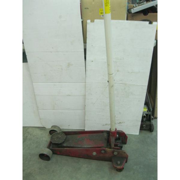 LG. HYDRAULIC FLOOR JACK
