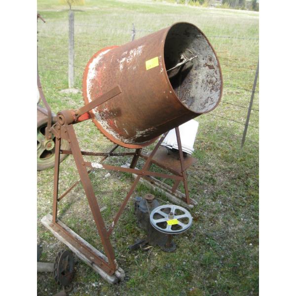 CEMENT MIXER W/ELECTRIC MOTOR