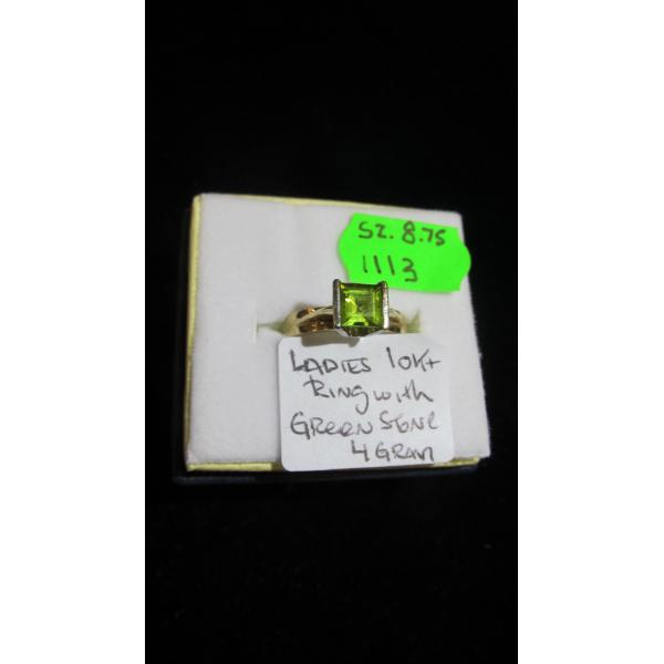 LADIES 10KT RING W/GREEN STONE, 4G, SZ 8.75
