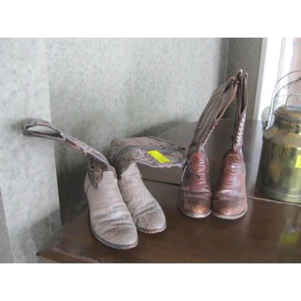 2 PAIR OF COWBOY BOOTS, SZ 8