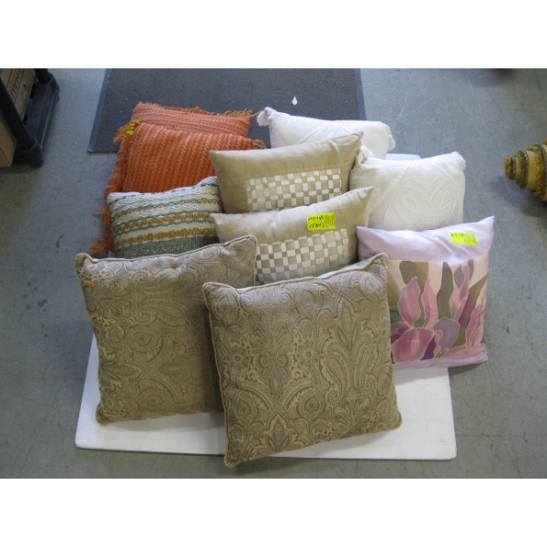 ASST. CUSHIONS