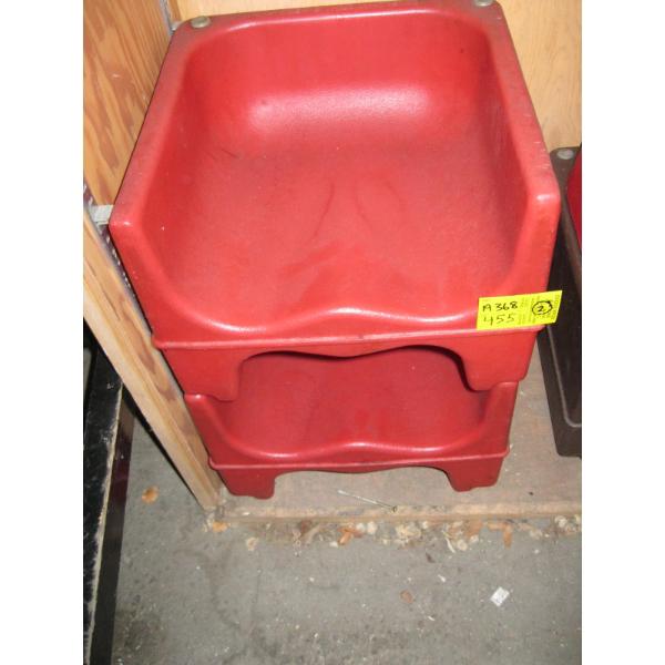 2 RED BOOSTER SEATS