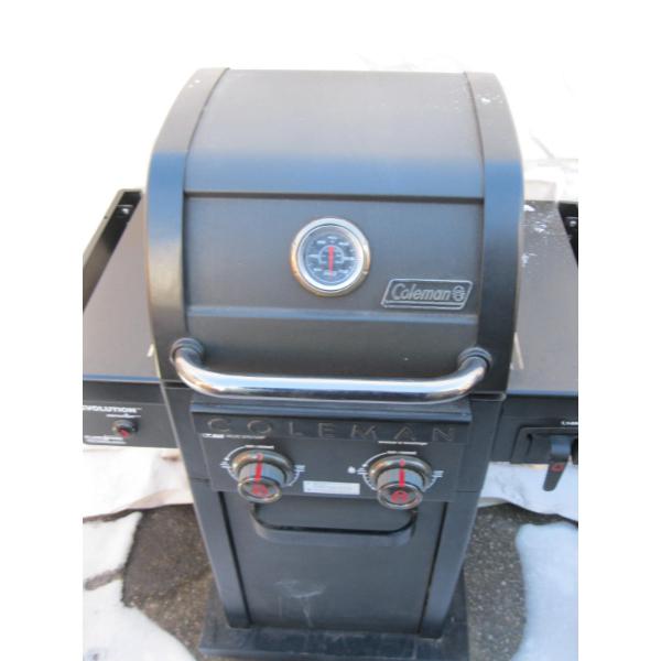 STAINLESS STEEL COLEMAN PROPANE BBQ