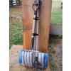 Image 2 : BUNDLE OF GARDEN TOOLS, SNOW SHOVEL, FORK, ETC.