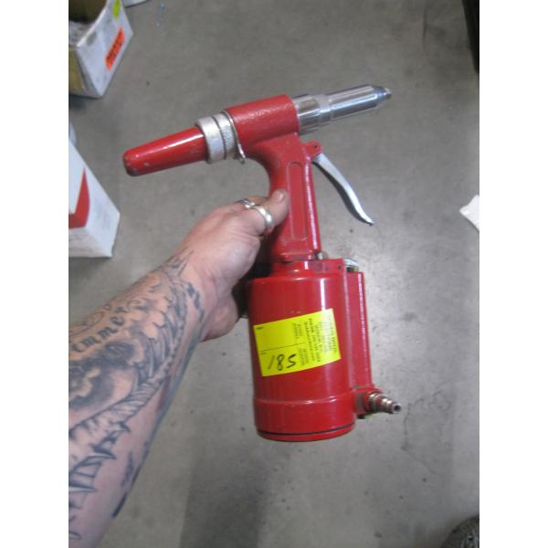 AIR POP RIVET GUN