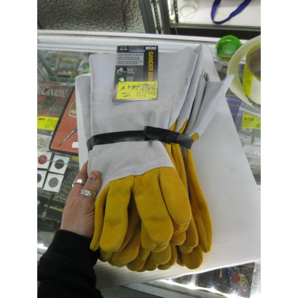 4 PAIR OF SZ XL DEERSKIN WELDING GLOVES