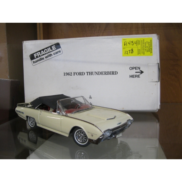 1962 FORD THUNDERBIRD DIECAST CAR