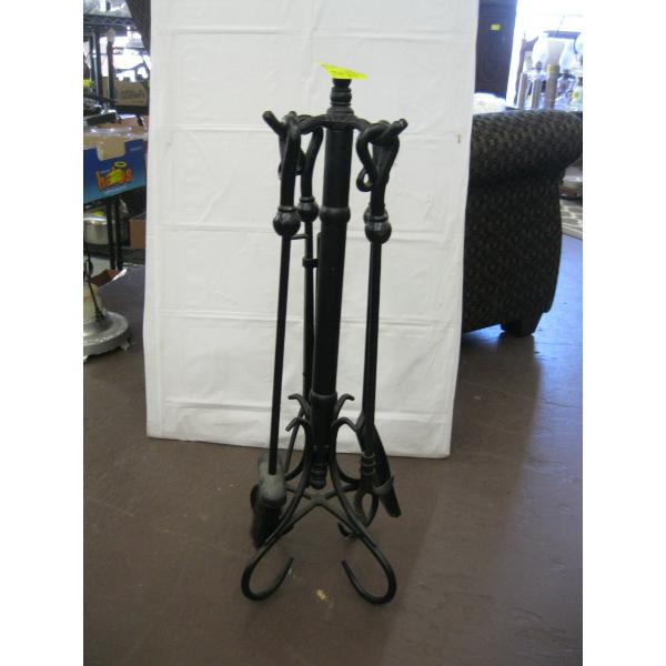 FIREPLACE COMPANION SET