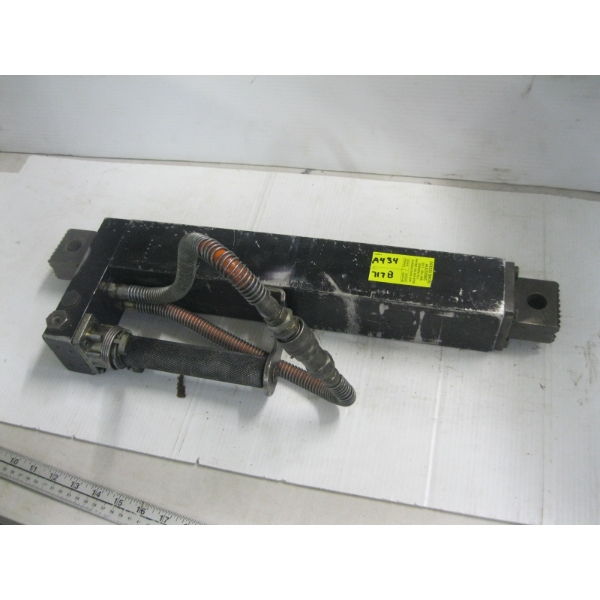 HYDRAULIC SPREADER