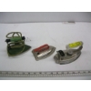 Image 1 : 3 VINTAGE IRONS