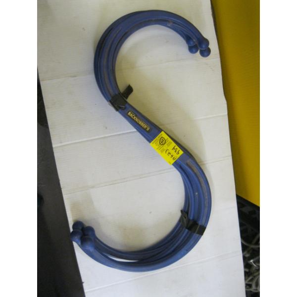 2 PAIR OF 4 BACKNOBBERS