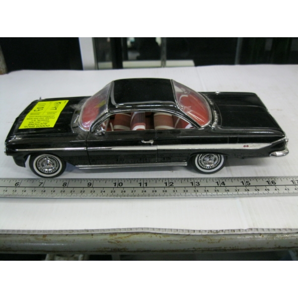 1961 SUNSTAR DIECAST CAR