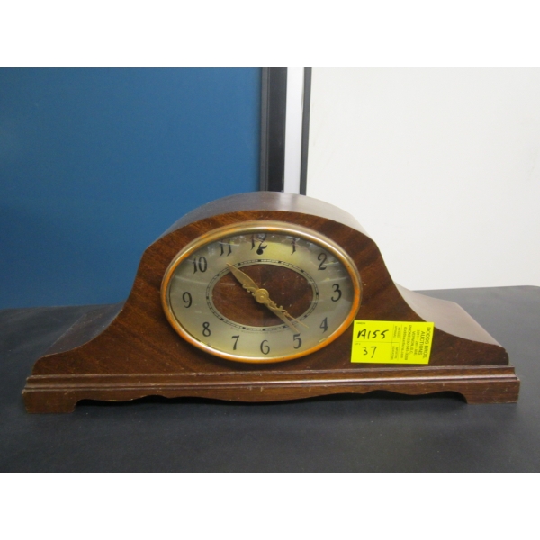 WOOD CASED ANTIQUE MANTLE CLOCK (WESTMINSTER CHIME)