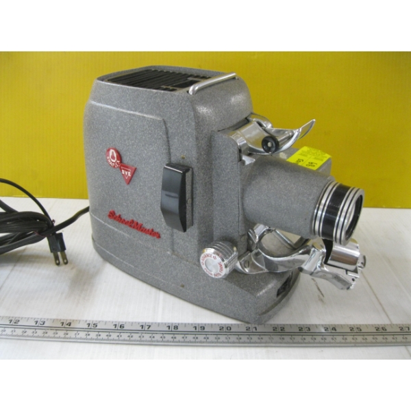 VINTAGE SLIDE PROJECTOR