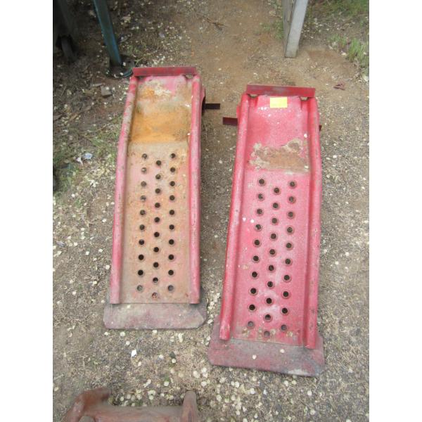PAIR OF CAR RAMPS