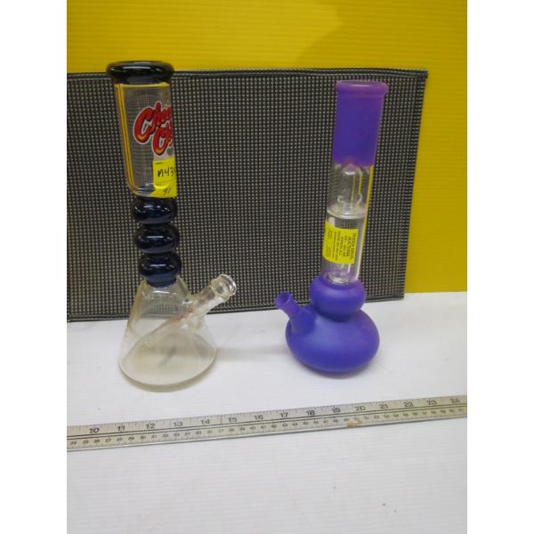 2 BONGS
