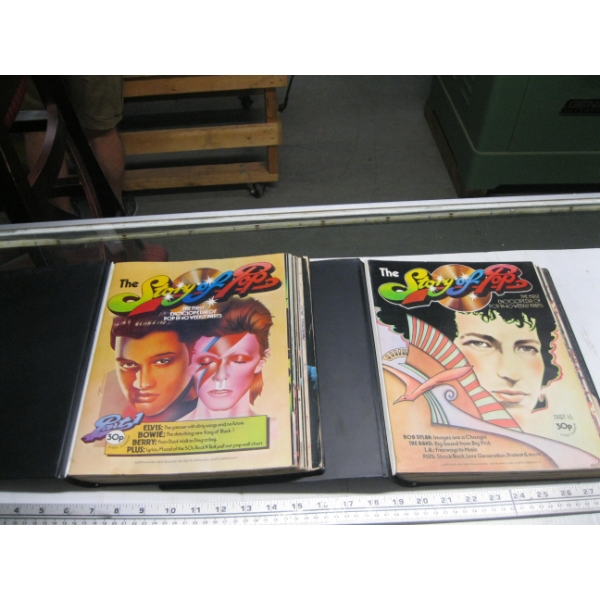 2 BINDERS OF GREAT BRITAIN EARLY 70s STORIA POP MAGAZINES
