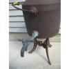Image 3 : CAST IRON POT - LID BROKEN