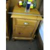 Image 6 : 3 PIECE DRESSER & NIGHT TABLE SET - PINE