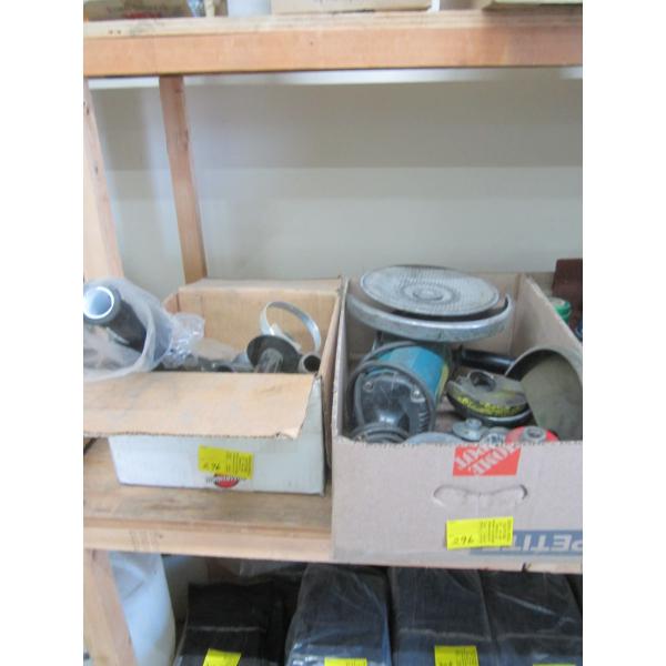 MAKITA HEAVY DUTY ANGLE GRINDER W/ASST. ACCESSORIES
