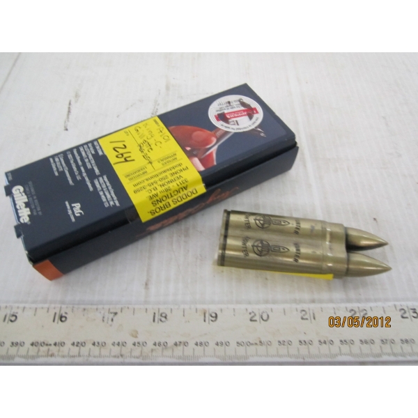 BULLET LIGHTER & GILETTE RAZOR