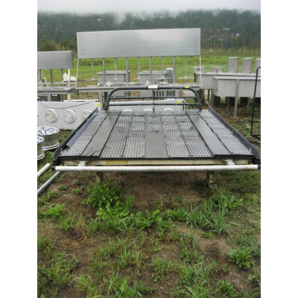 ALUMINUM FRAMED SNOWMOBILE DECK