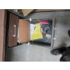Image 3 : METAL & ARBORITE TOP OFFICE DESK - SINGLE PEDESTAL
